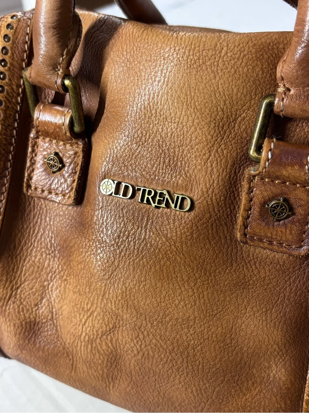 Old Trend Leather Satchel Bag Purse with Removable Strap Cognac Camel
